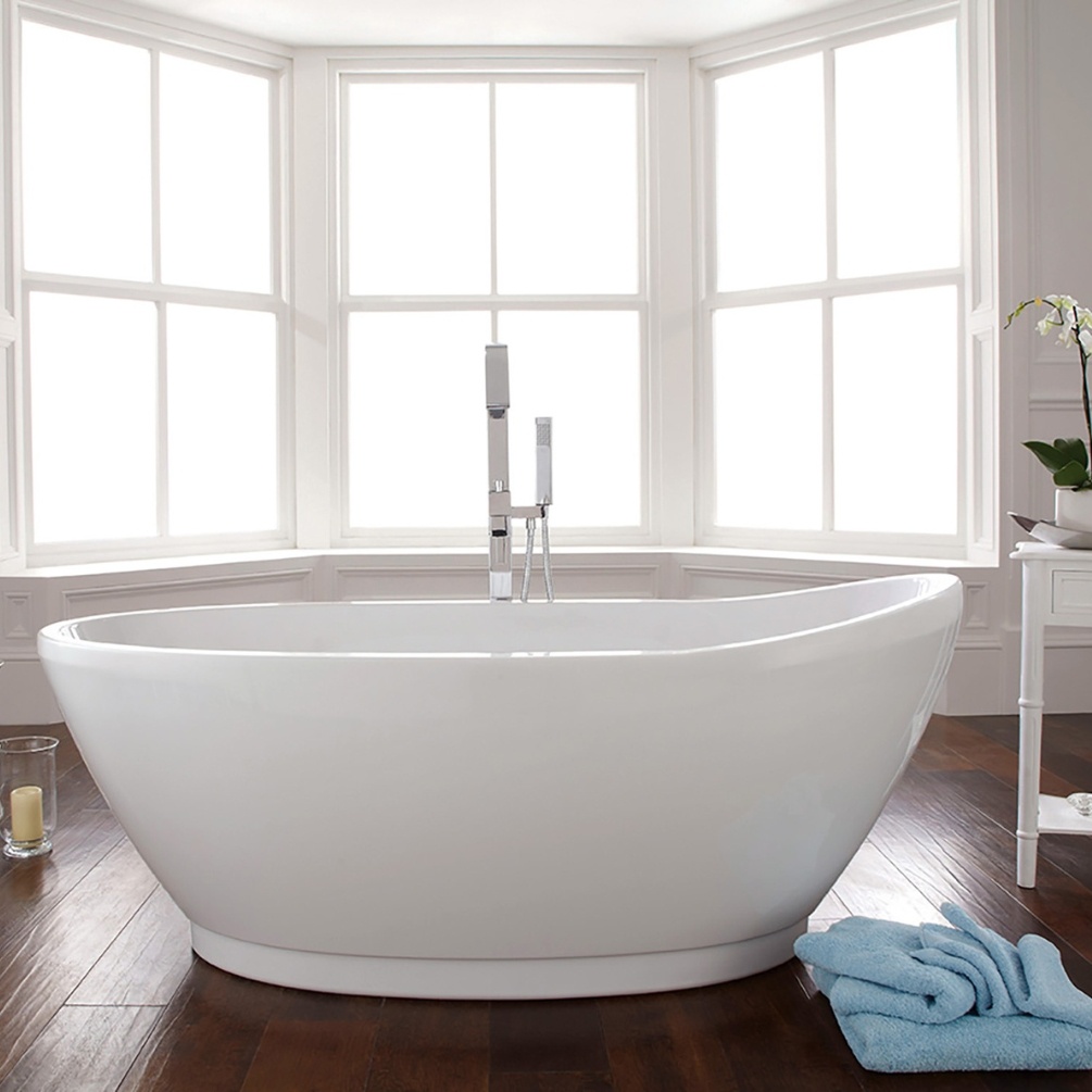 Product Lifestyle image of the Abacus Varese S 1700mm x 800mm Freestanding Slipper Bath